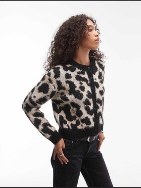 Topshop Knit Ultimate Cardigan in leopard Print